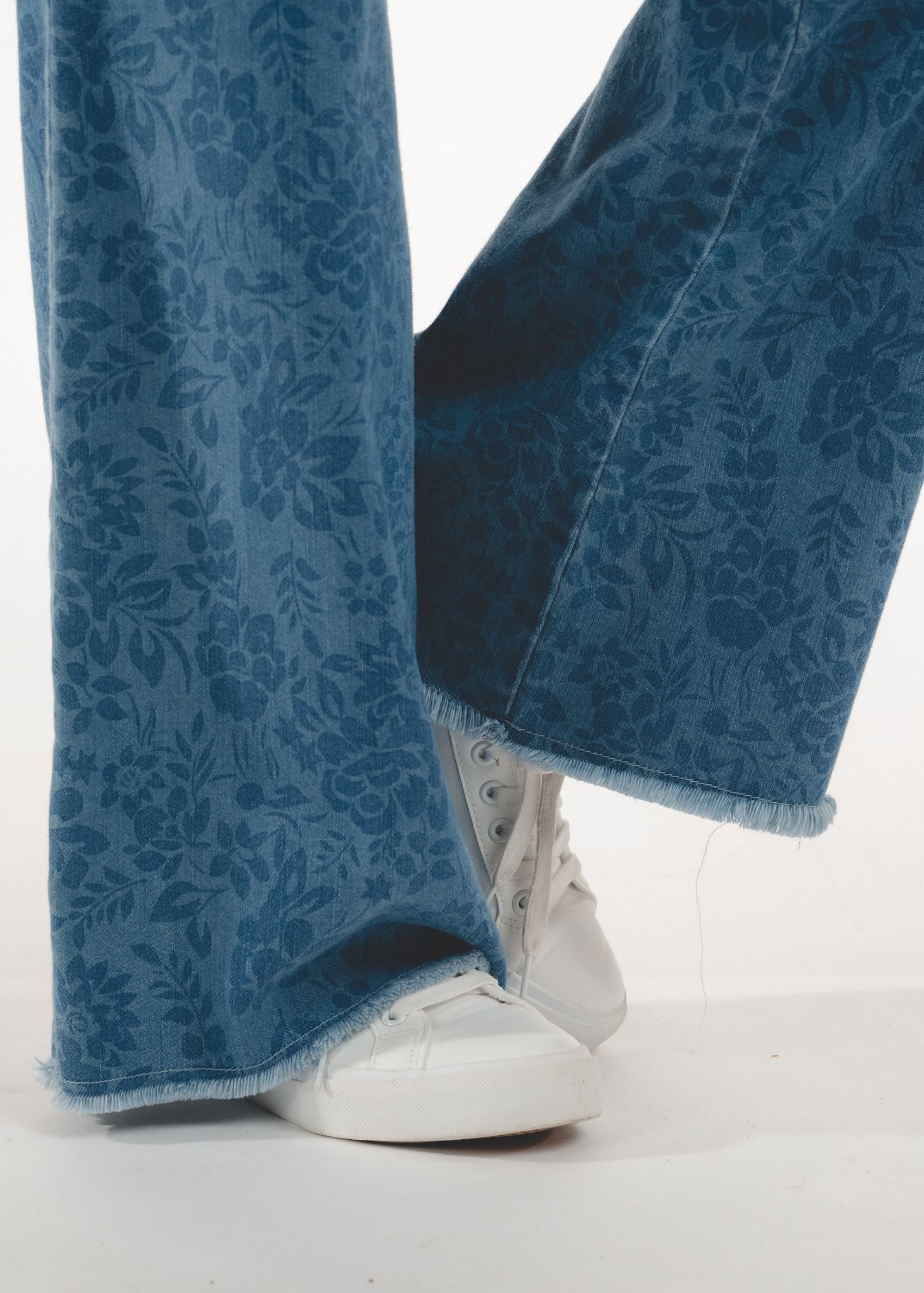 Bestie Wide Leg Jean
